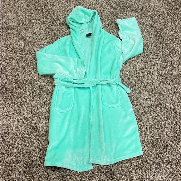 JUST LOVE Hooded Robe 🖤 - Picture 3 of 5